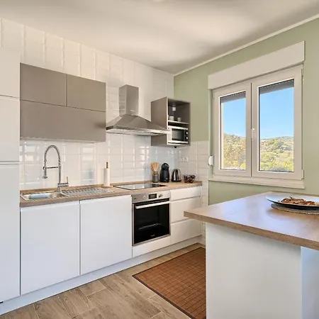 Zsuzsa's Place - Peaceful Sea View Flat Slatine